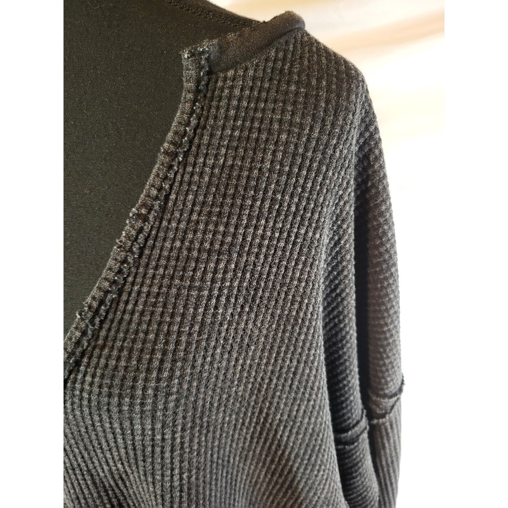 We The Free Free People Over Sized Waffle Black Top Size Large - Picture 2 of 5